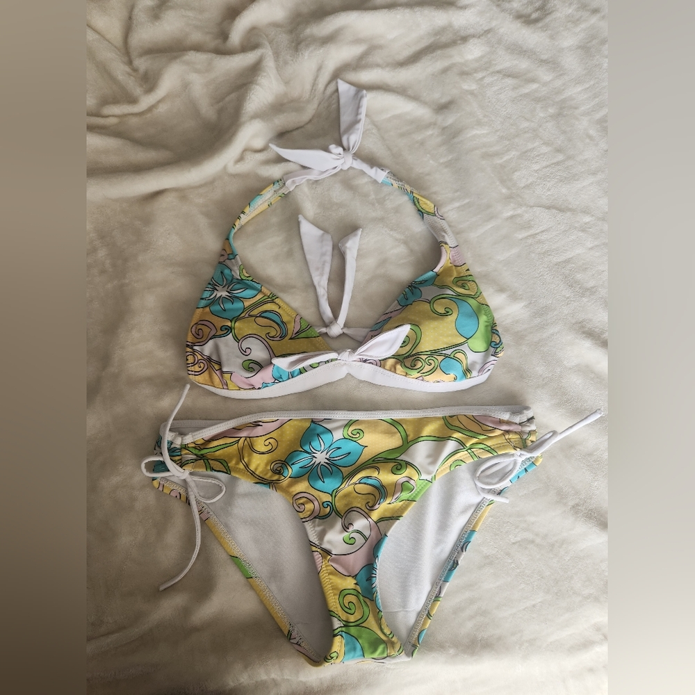 Bikini two peice bathing suit